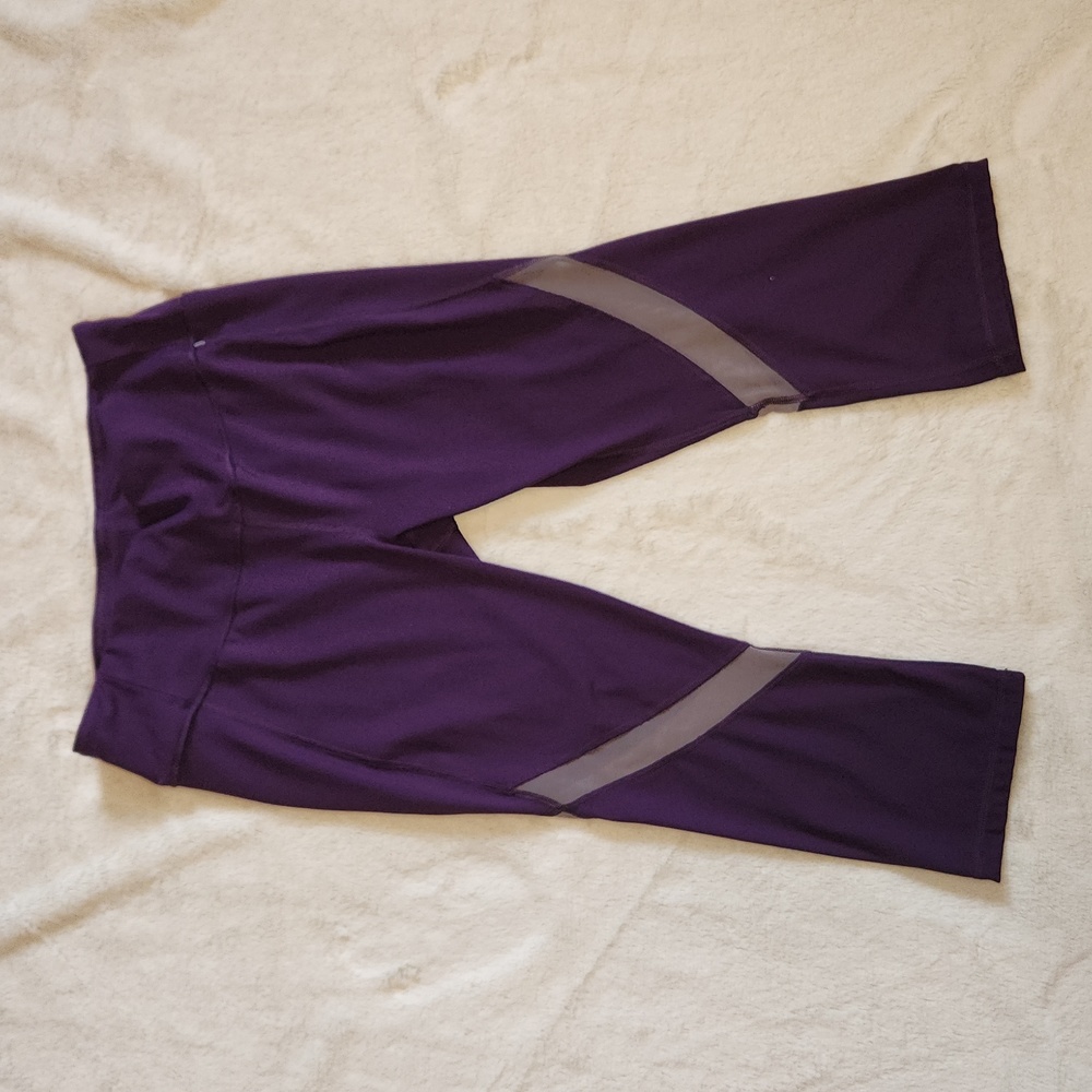 CALIA by Carrie Underwood Purple Cropped Leggings With Mesh Detail | Size Medium